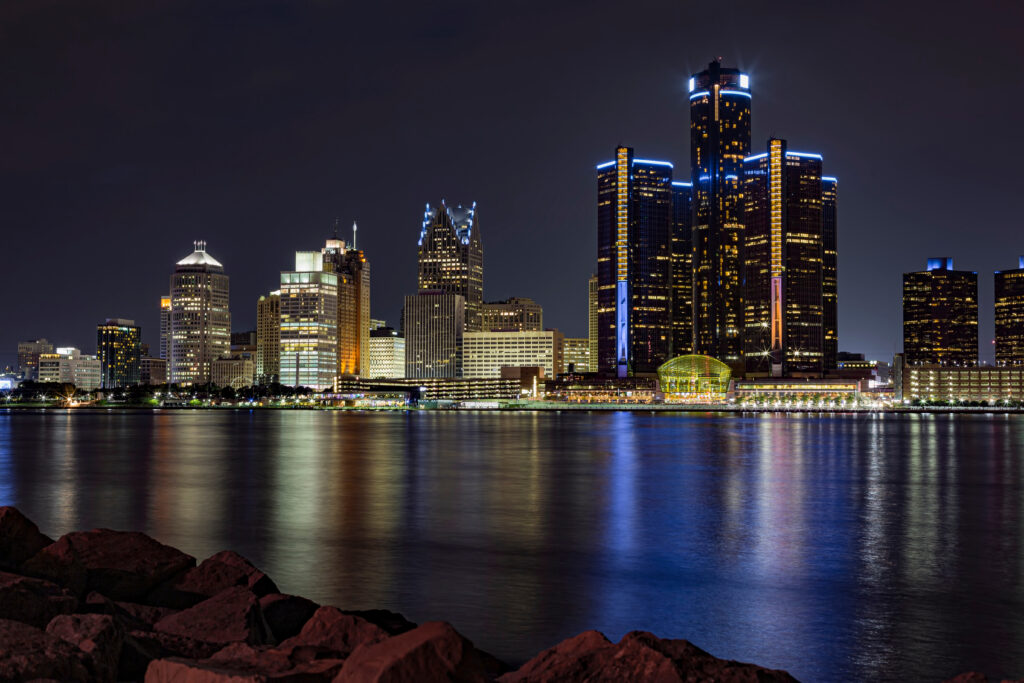 Midwest Mayhem: The 5 Most Dangerous Neighborhoods Revealed-4