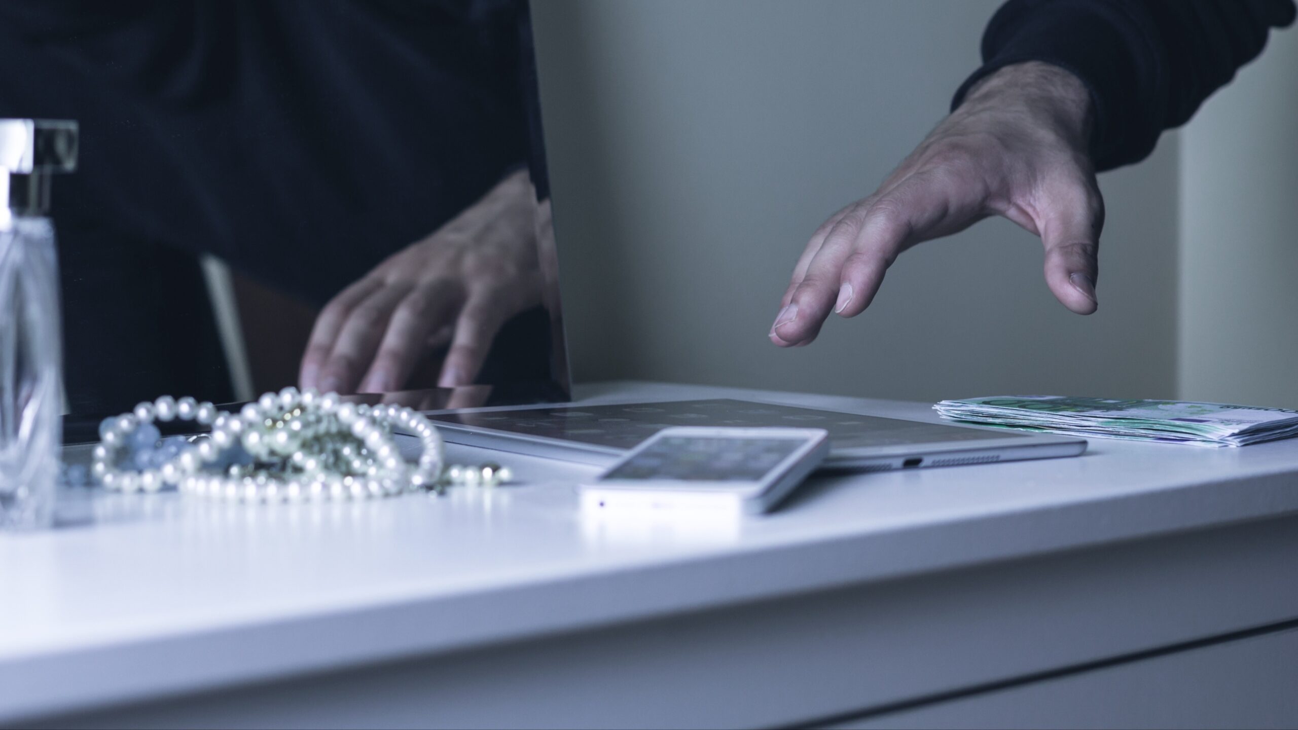 Beware of ‘Burglary Tourists’