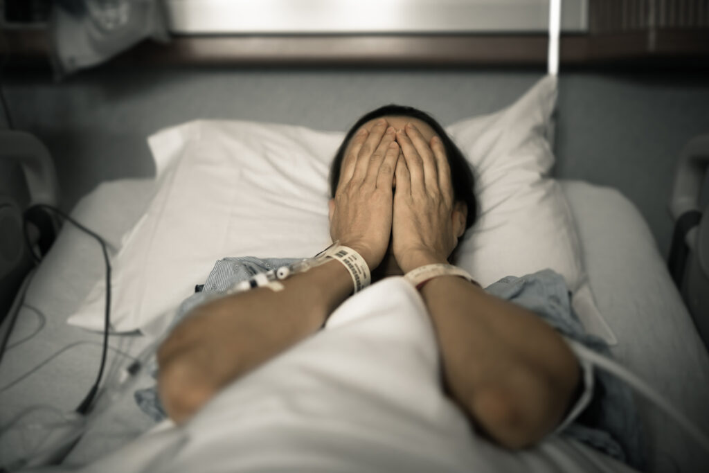 10 Things Never to Do When Visiting a Hospital-5