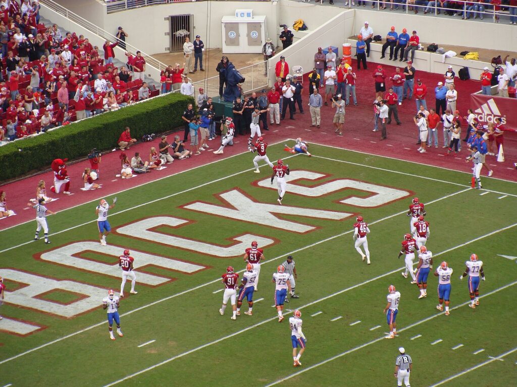 8 Factors That Contributed to NFL Star Aaron Hernandez’s Downfall-1