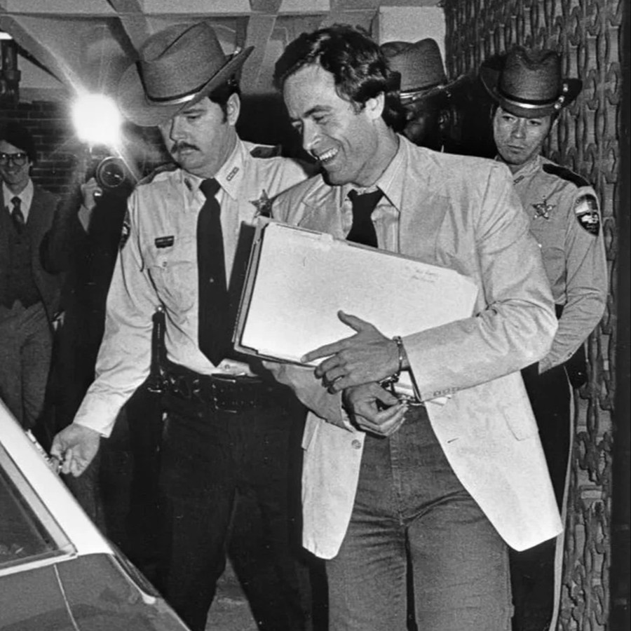 7 Chilling Facts About Ted Bundy From Those Who Knew Him-5