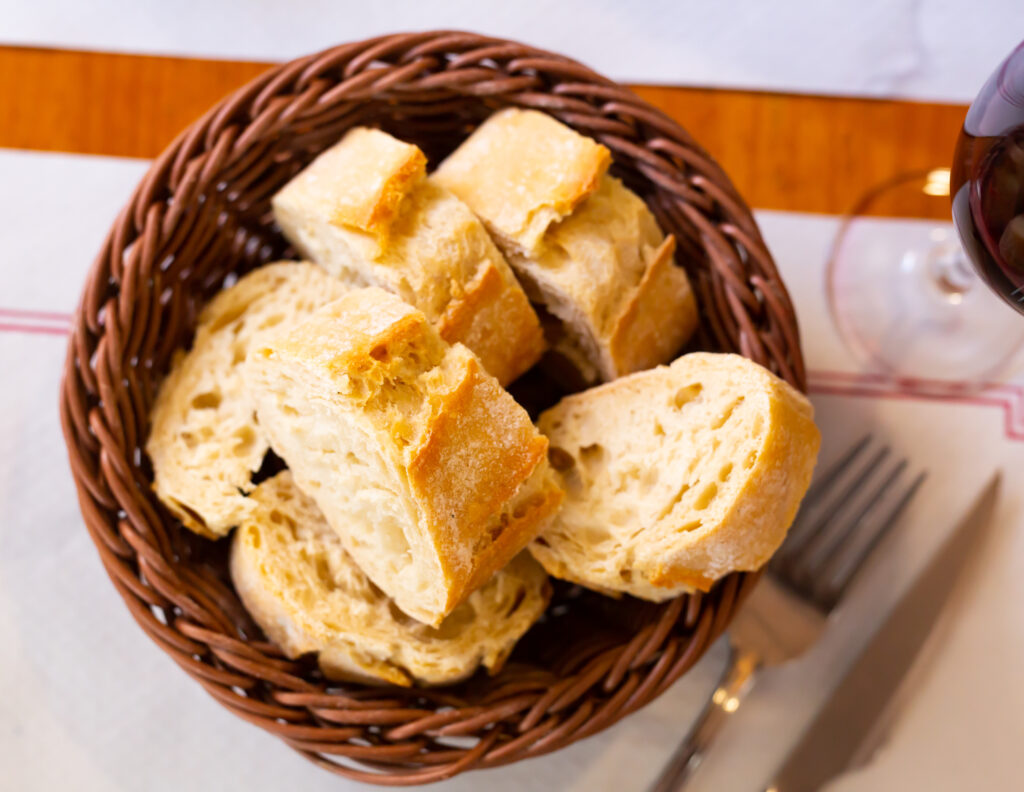 11 Foods Servers Refuse to Eat at Their Own Restaurants-4