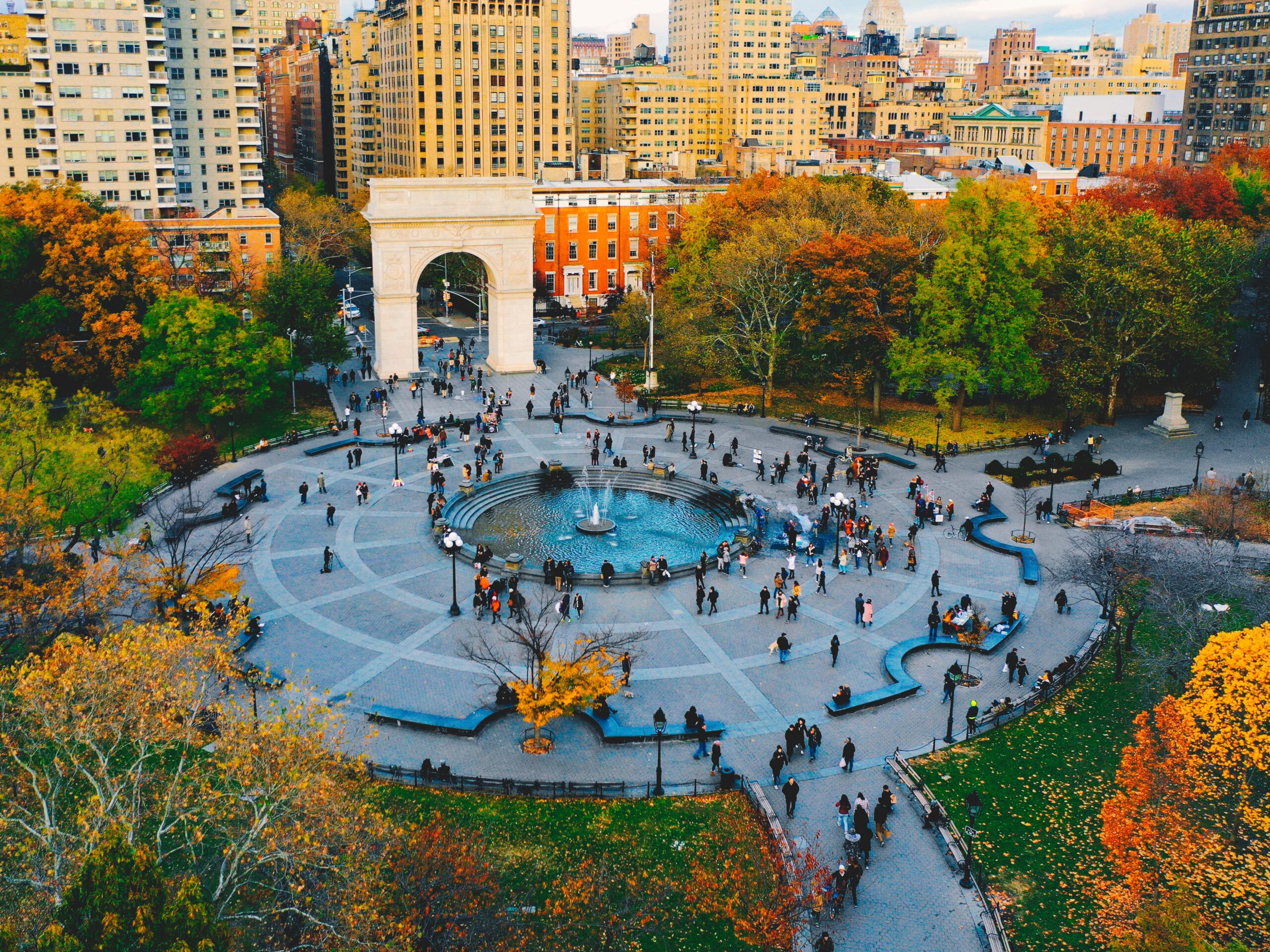 This Actor Crashed His Own Lookalike Contest in NYC — and Chaos Ensued