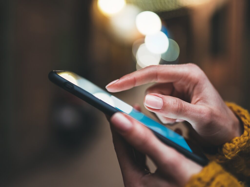 10 Things to Never Post on Social Media-9