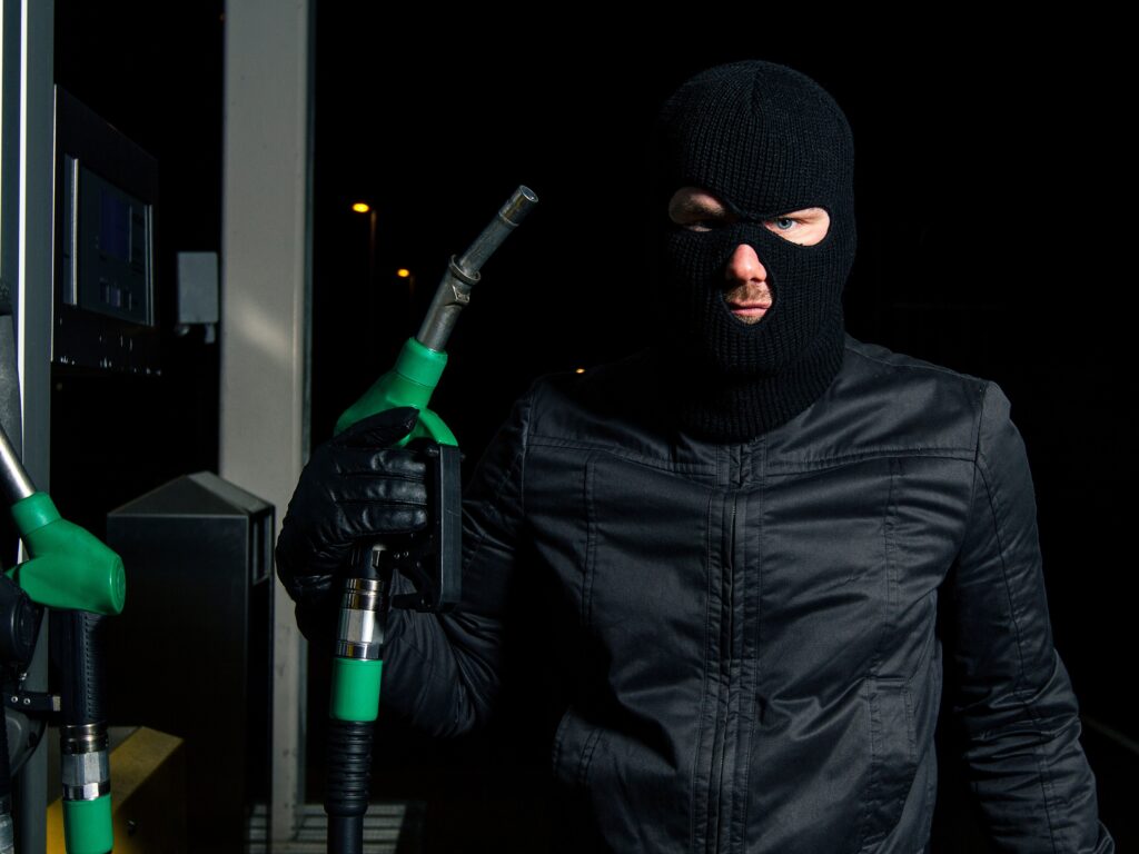 5 Gas Pump Scams You Should Know About-3