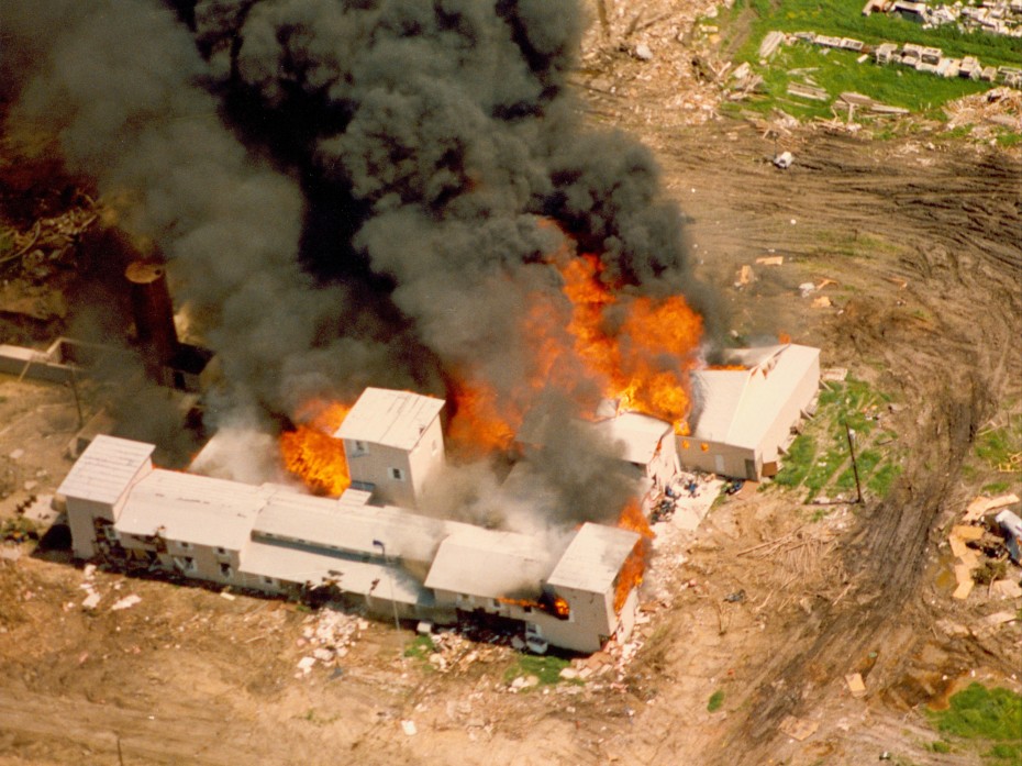 The Worst Cult Tragedies of All Time-4