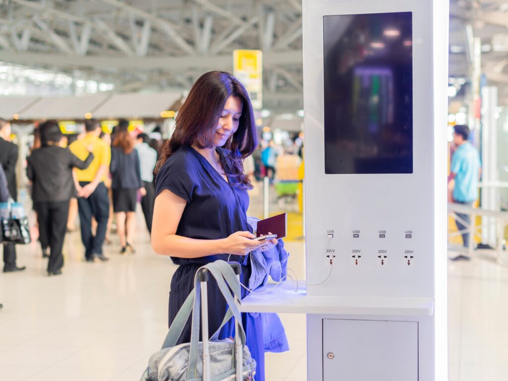 How To Stay Safe From ‘Juice Jacking’ During Your Travels This Holiday - 1