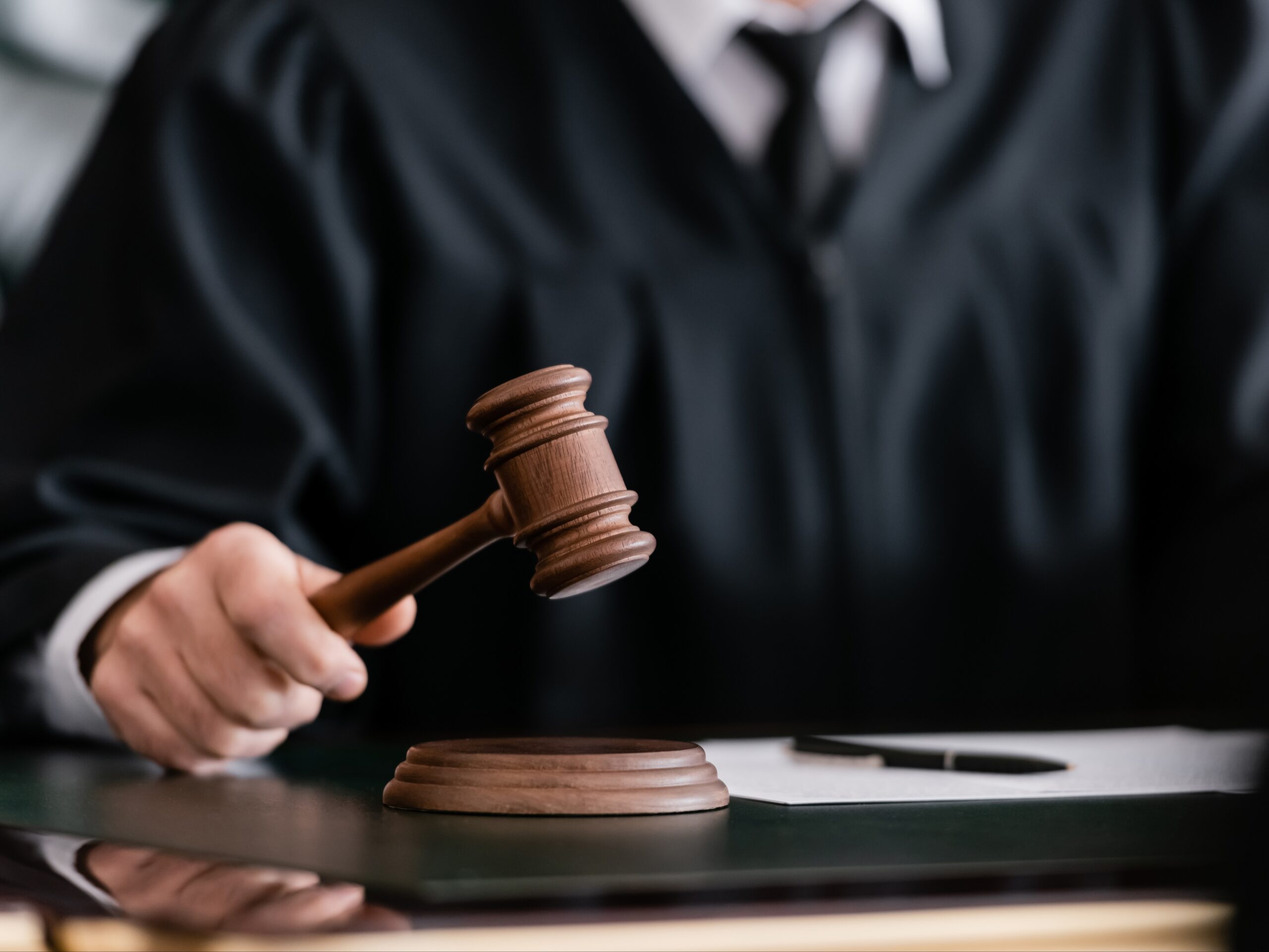 ‘I Just Shot My Wife’ Text Leads to Arrest of Orange County Judge