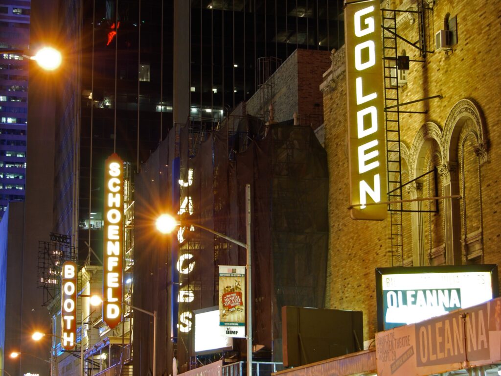 7 Truths That Go Behind Broadway's Curtains-2