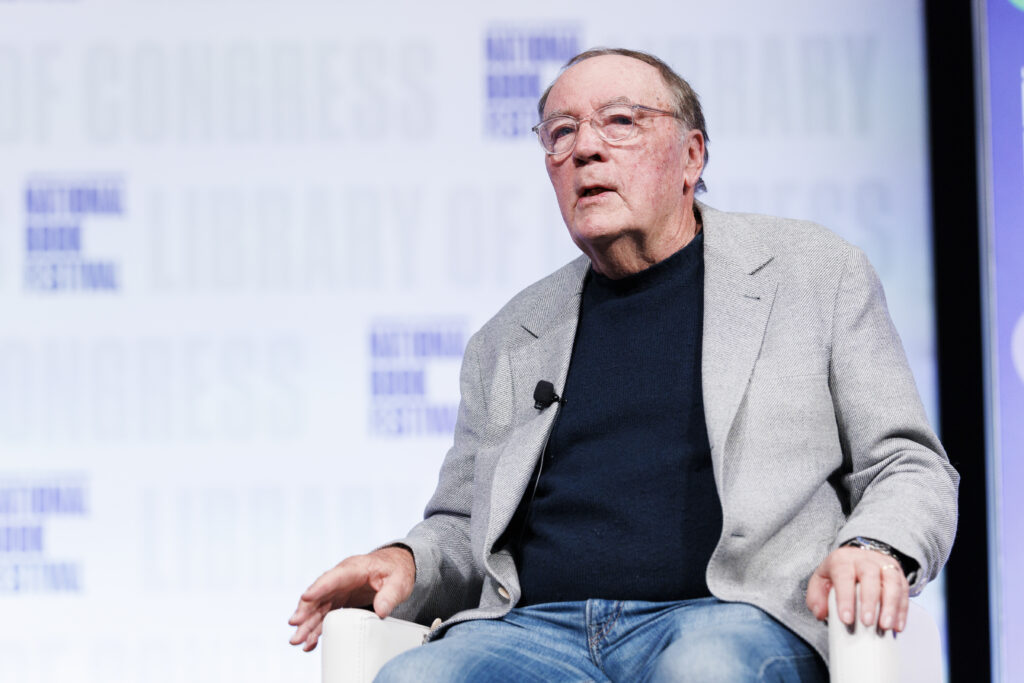Author James Patterson Honors Independent Booksellers with $500 Holiday Bonuses-2
