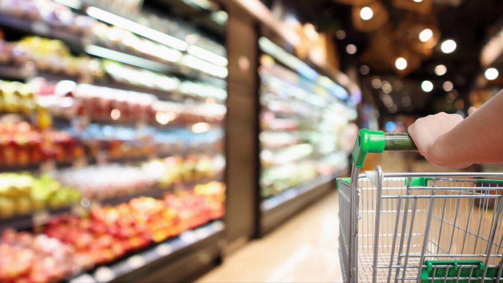 How One Worker Allegedly Stole $230K in Refunds From a Grocery Store-3