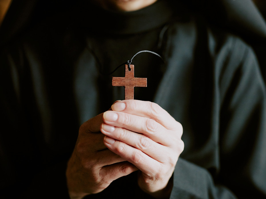 Nun Caught Running Messages for Mafia Bosses-2