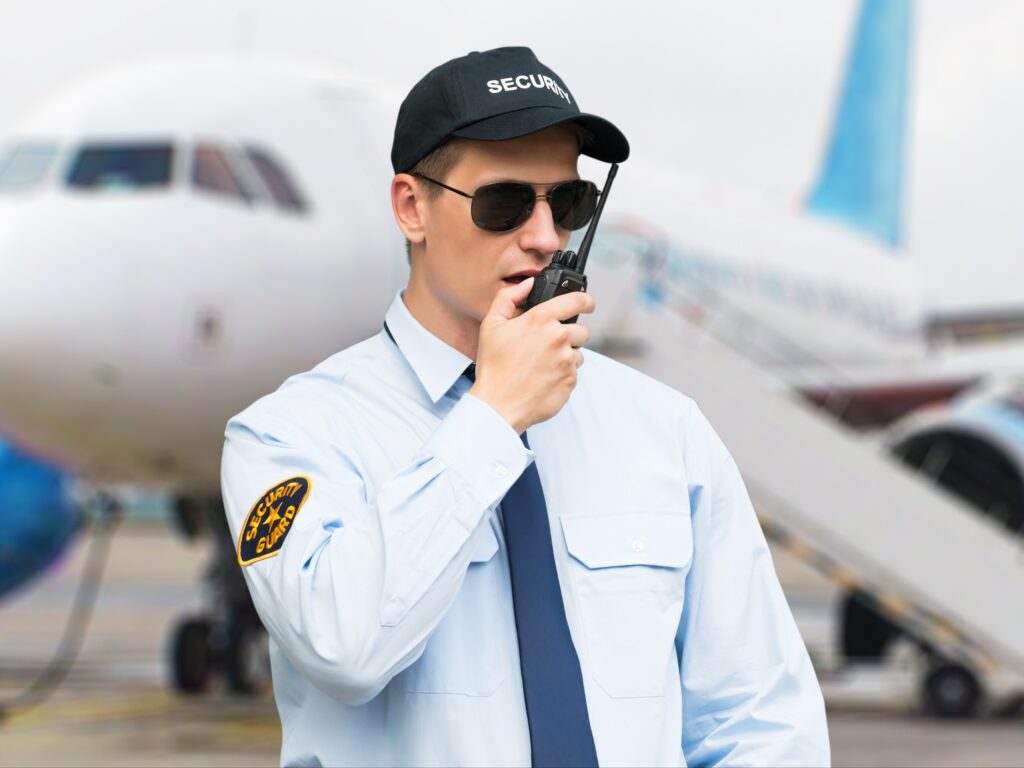 Passenger Pounds Cockpit Door — Then It Gets Worse-2