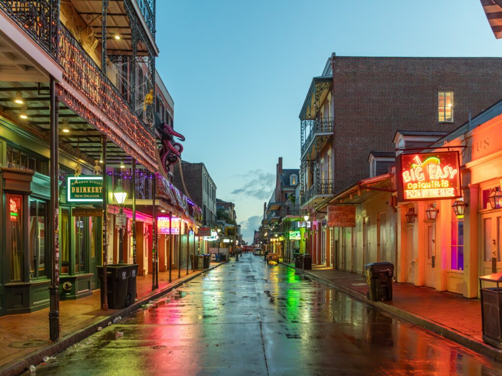 Police: Woman Arrested, Caught with Deceased Reporter's Credit Cards-2