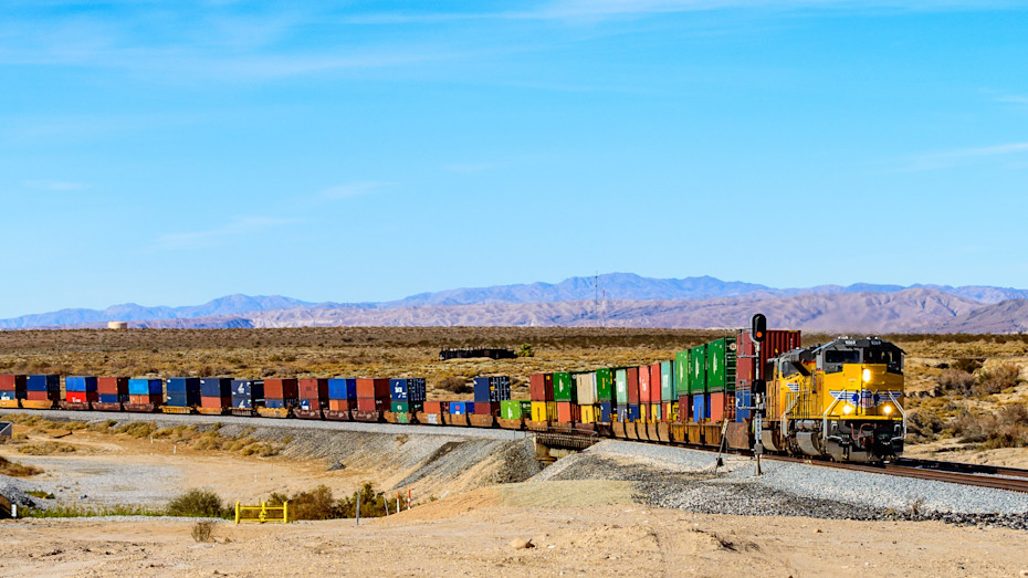 Thieves Stopped Trains in the Desert — You’ll Never Believe What They Stole