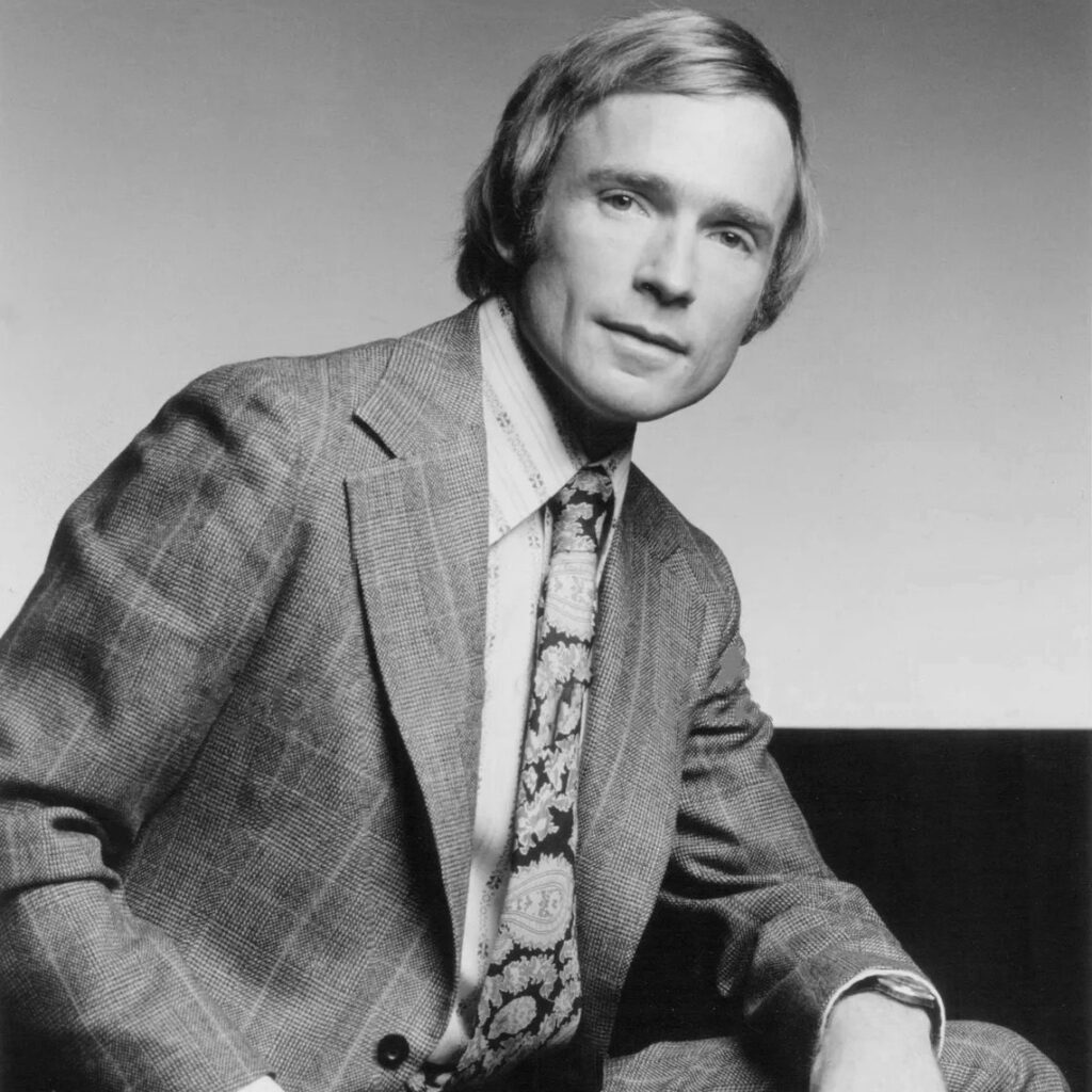 Dick Cavett The Dick Cavett Show (1974 ABC press photo)