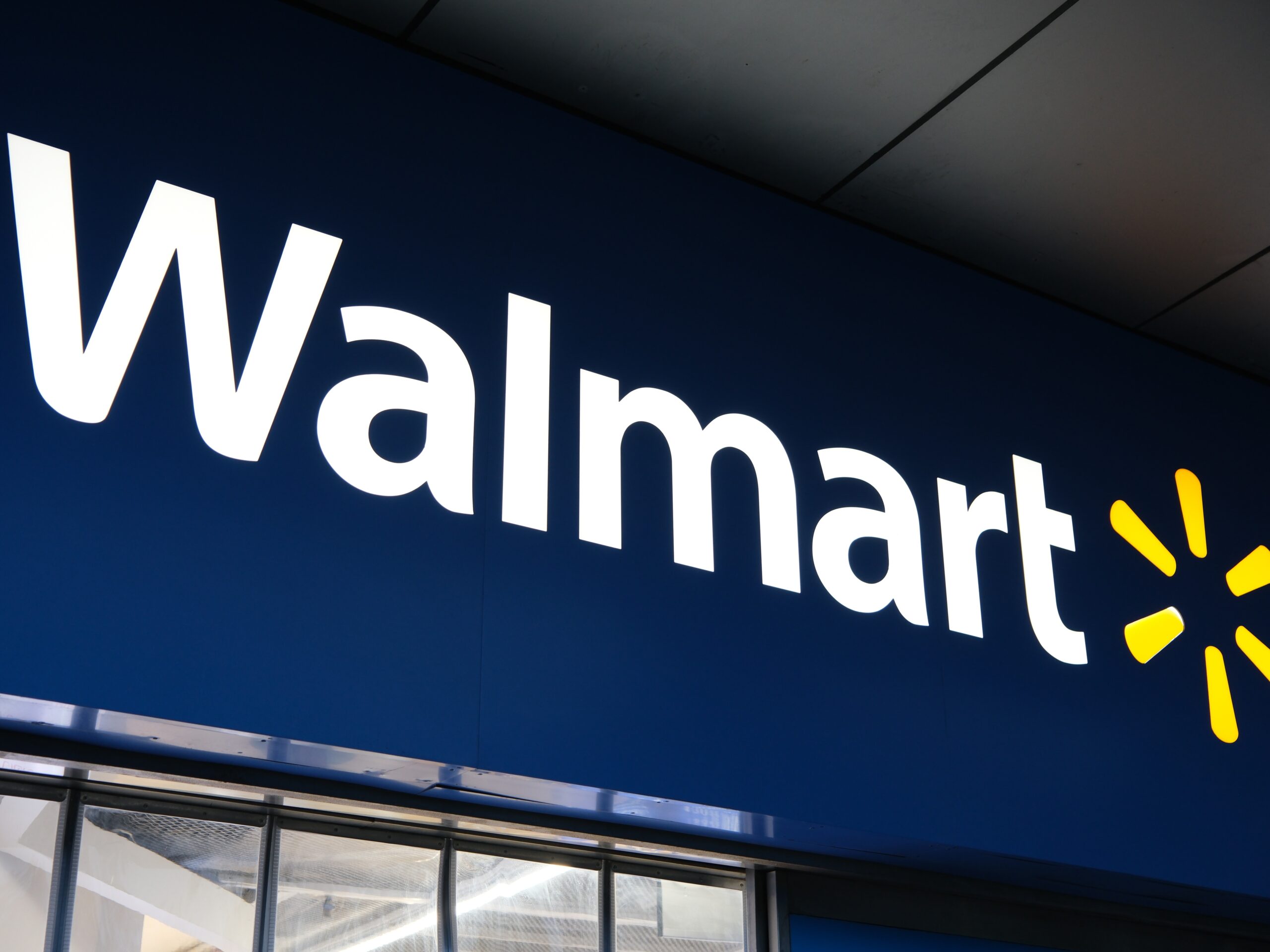 Walmart Employee Saves Woman From Strangulation