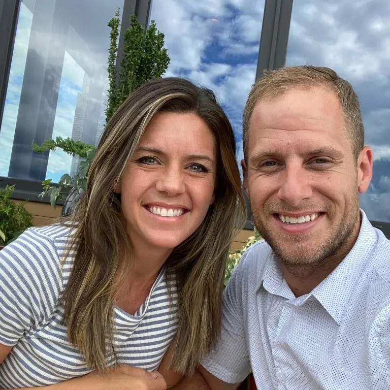 Ashley Flynn (37) was killed in her own home on Monday morning. Her husband and children were left unharmed. Caleb Flynn (39) called 911 to tell them that his wife was shot by an intruder. He made up a very elaborate story. The husband has just been charged with murder in https://t.co/ha1CX569Bx - X / 901Lulu